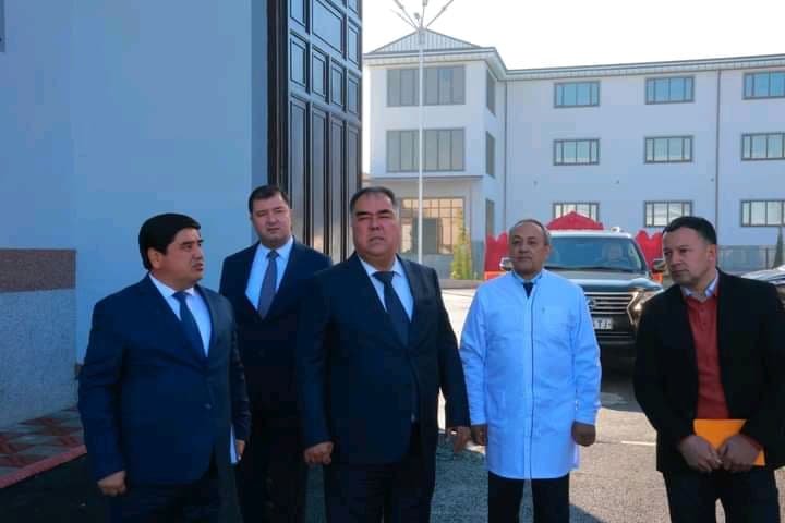 Истаравшан. Омодагиҳо ба ҷашни 35-солагии Истиқлоли давлатии Ҷумҳурии Тоҷикистон дар сатҳи баланд қарор дорад
