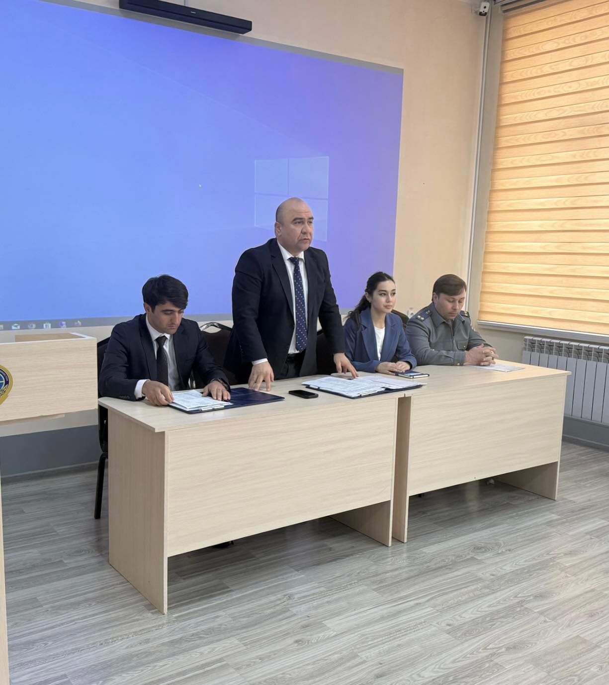 БАРГУЗОРИИ СЕМИНАР–МАШВАРАТИ ОМӮЗИШӢ ДАР ВИЛОЯТИ СУҒД ТАҲТИ УНВОНИ «ТАКМИЛИ МАЛАКАИ КАСБИИ КОРМАНДОНИ МАҚОМОТИ ИҶРО ДАР САМТИ РАВАНДҲОИ РАҚАМИКУНОНӢ»