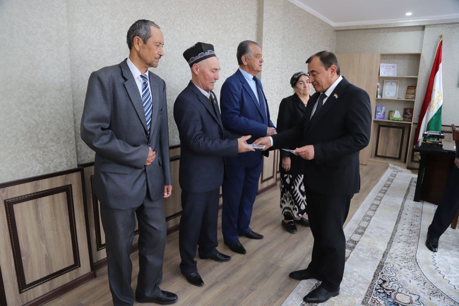 Ба муносибати ҷашни наврӯз собиқадорони арсаи меҳнат қадршиносӣ гардиданд