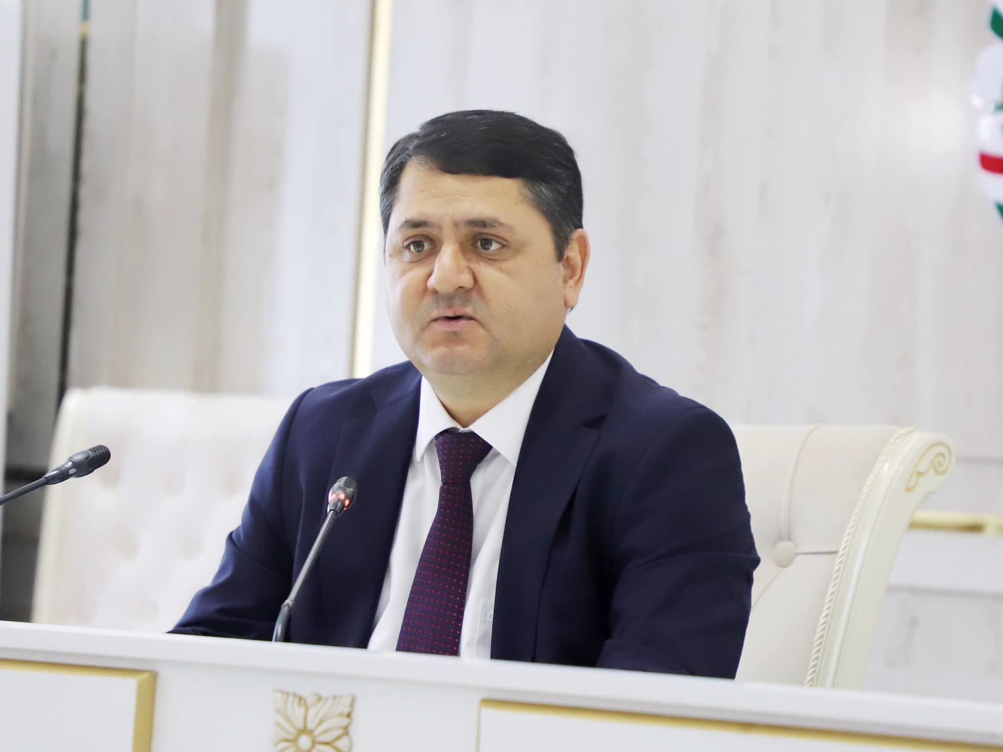 ТАҶЛИЛИ БОШУКӮҲИ ҶАШНИ ВАҲДАТИ МИЛЛӢ ДАР АГЕНТИИ ТОҶИКСТАНДАРТ
