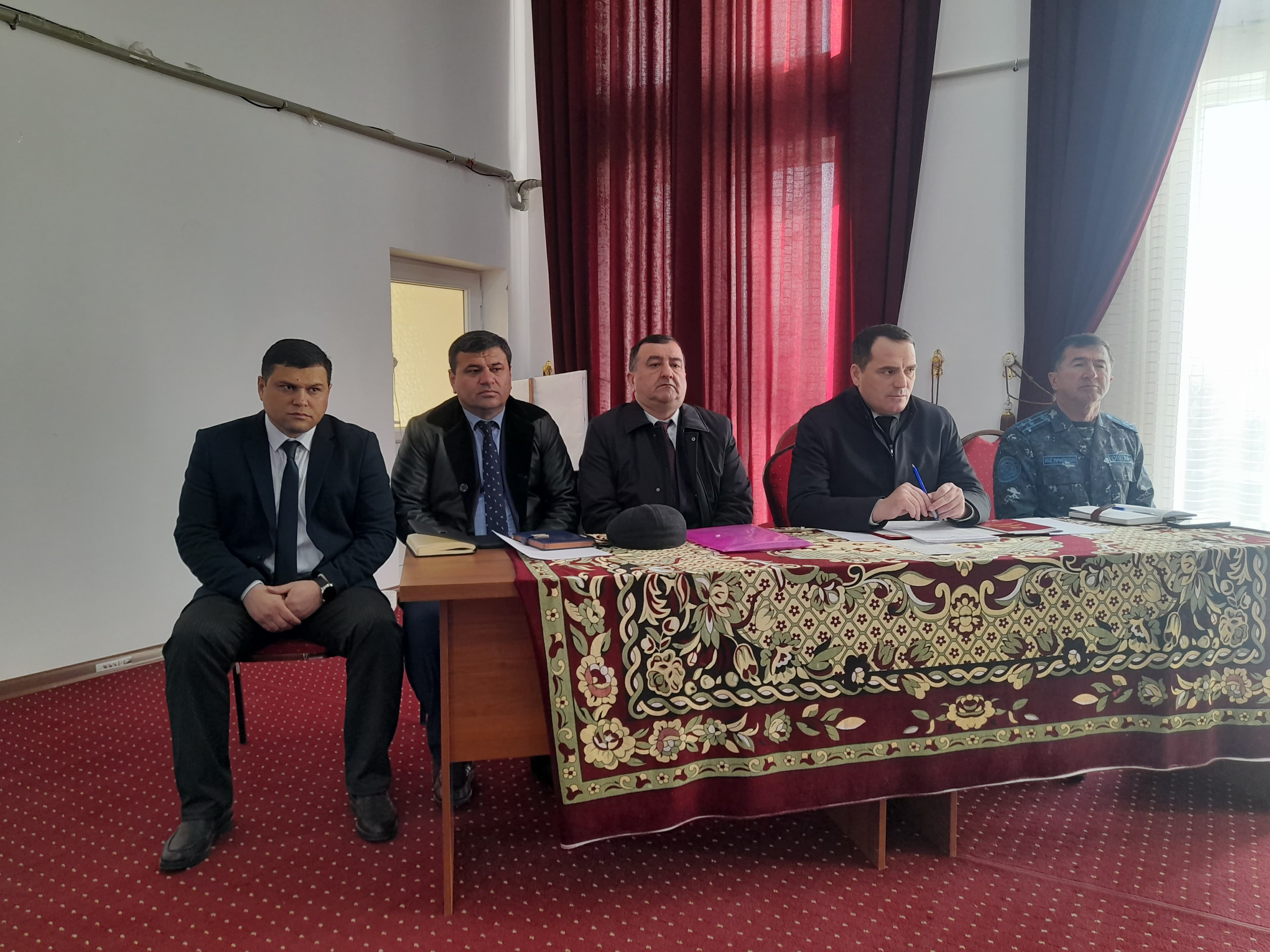 БАРРАСИИ МАСЪАЛАҲОИ МУҲИМ ДАР ВОХӮРӢ БО СОКИНОНИ МАҲАЛ
