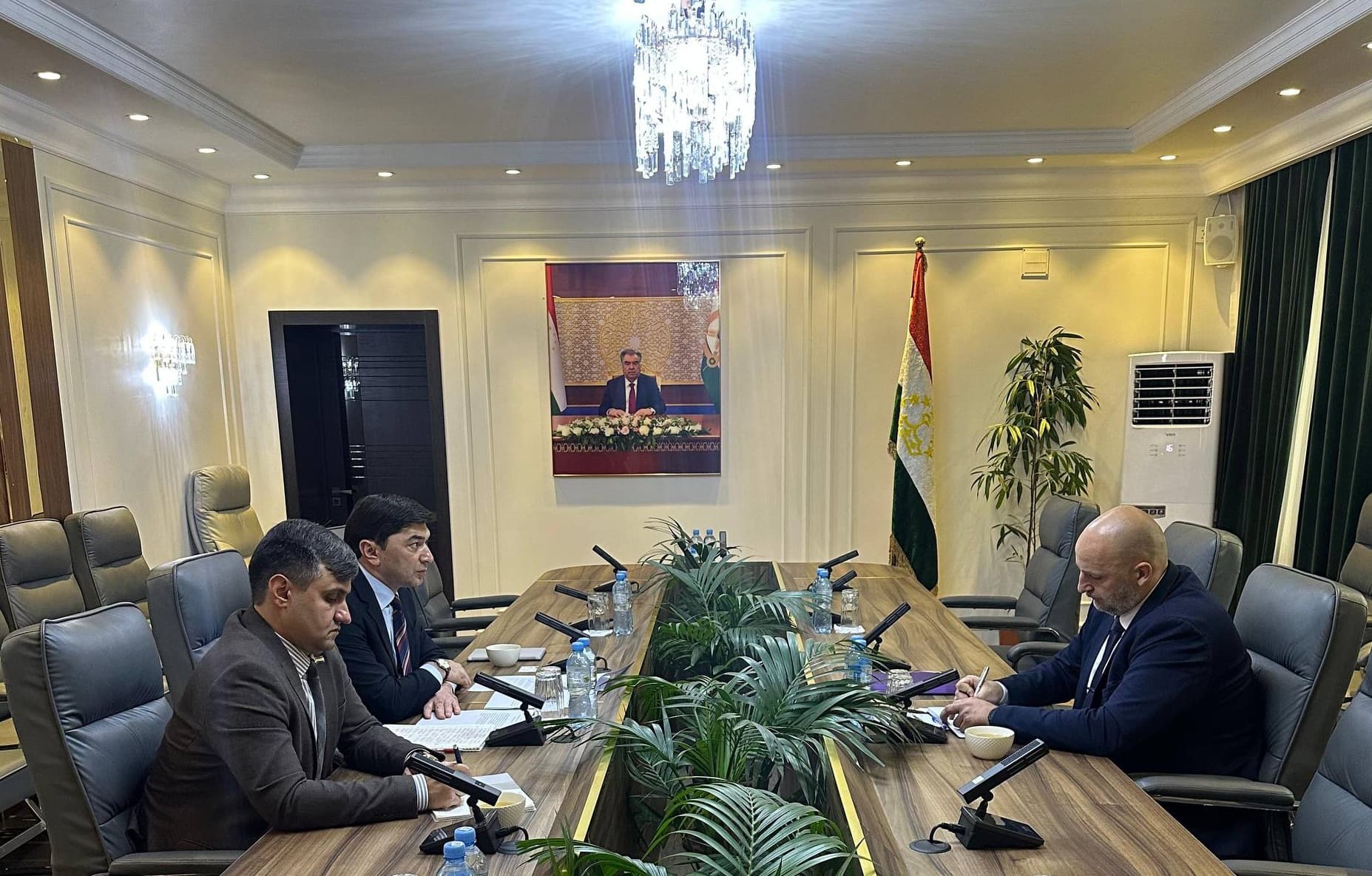 Prospects for Developing Trade and Economic Cooperation between Tajikistan and Latvia Discussed in Dushanbe