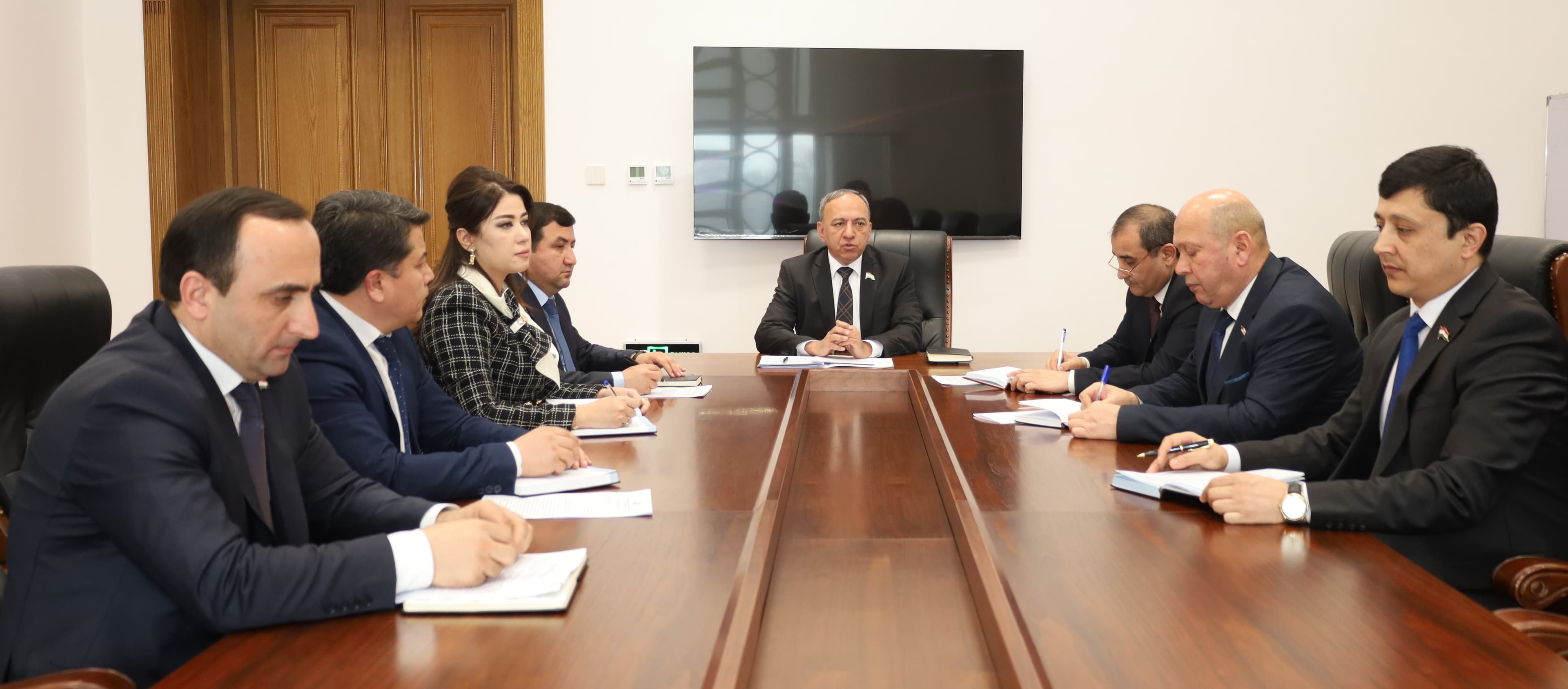 Лоиҳаи нави Қоидаҳои одоби  вакилони Маҷлиси намояндагон   мавриди баррасӣ қарор гирифт