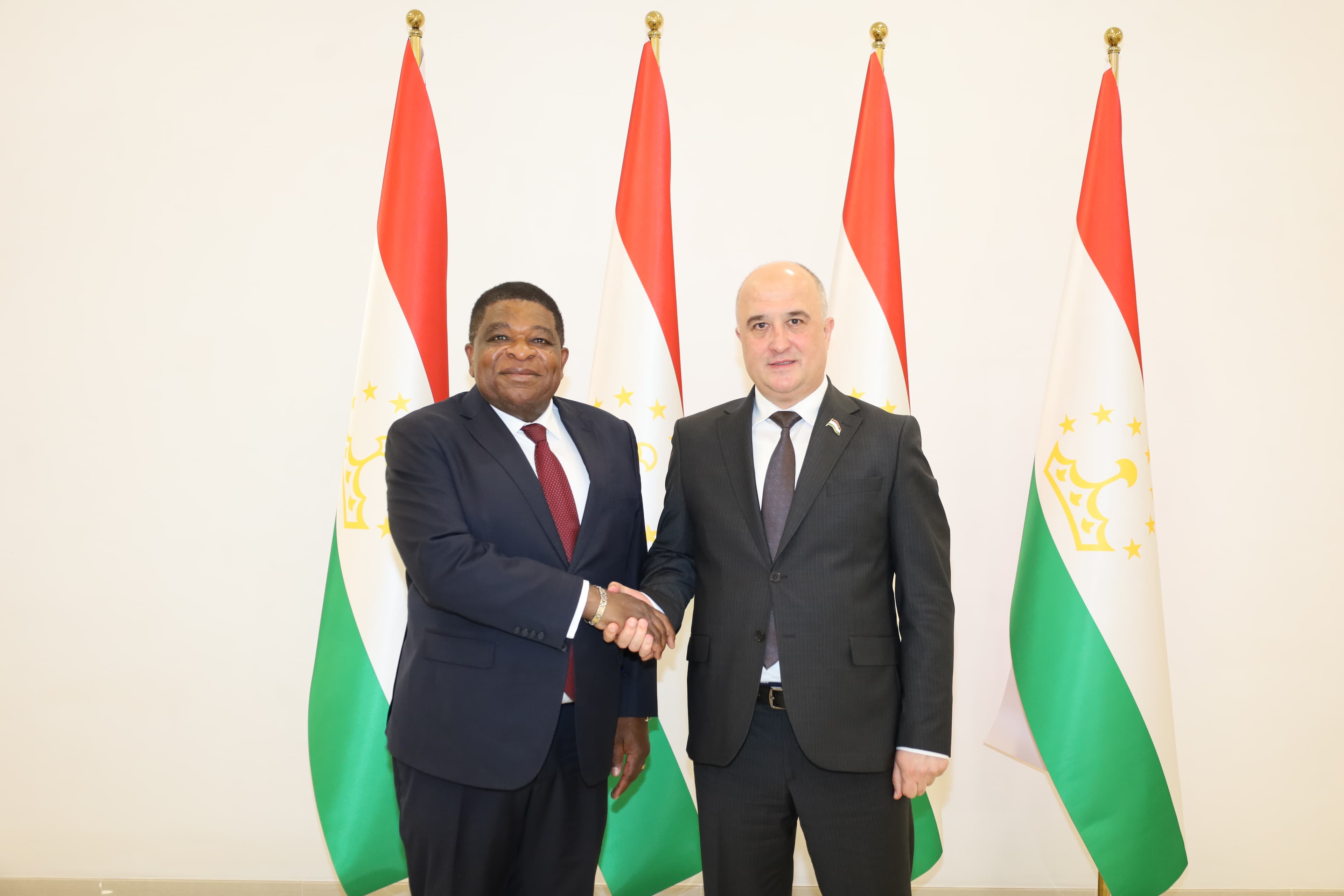 Faizali Idizoda Meets with IPU Secretary General Martin Chungong