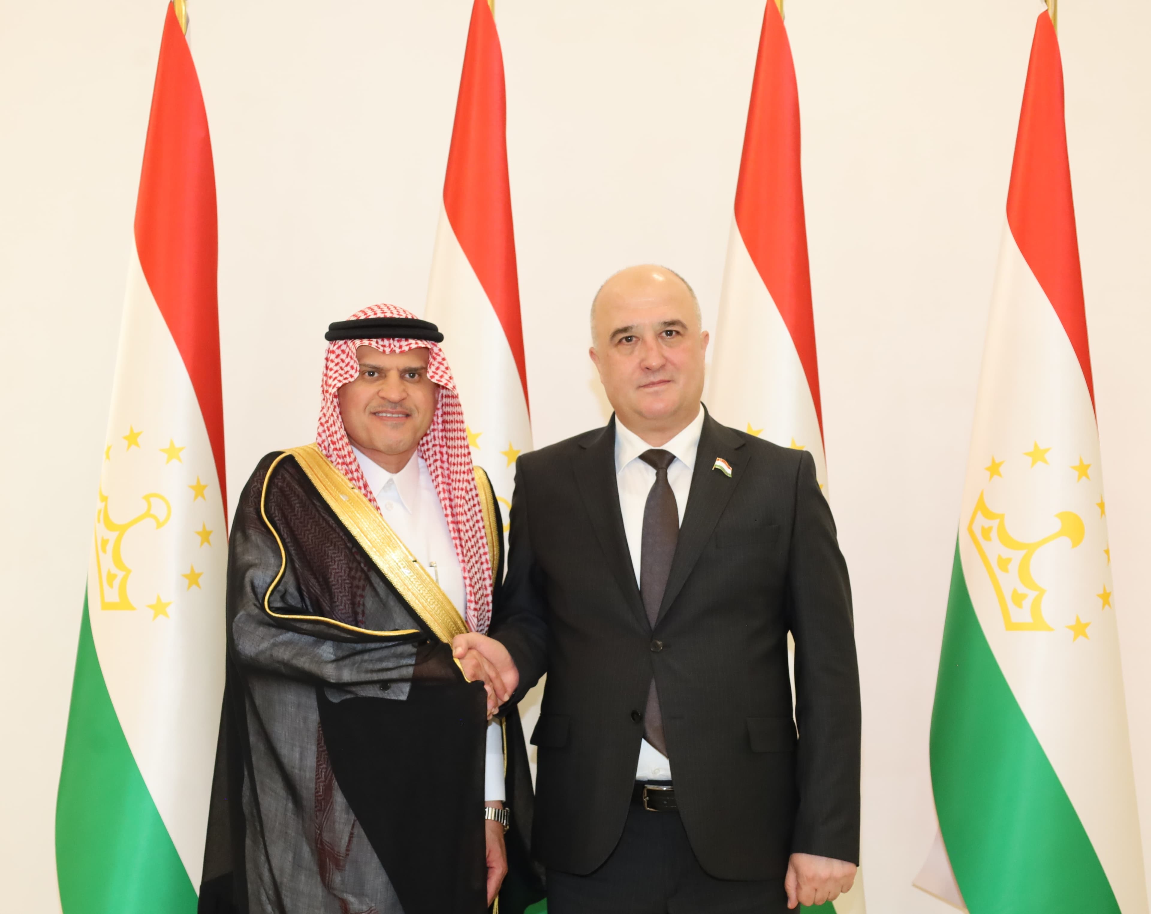 Faizali Idizoda Received Muhammad bin Saleh Al-Suwayeh