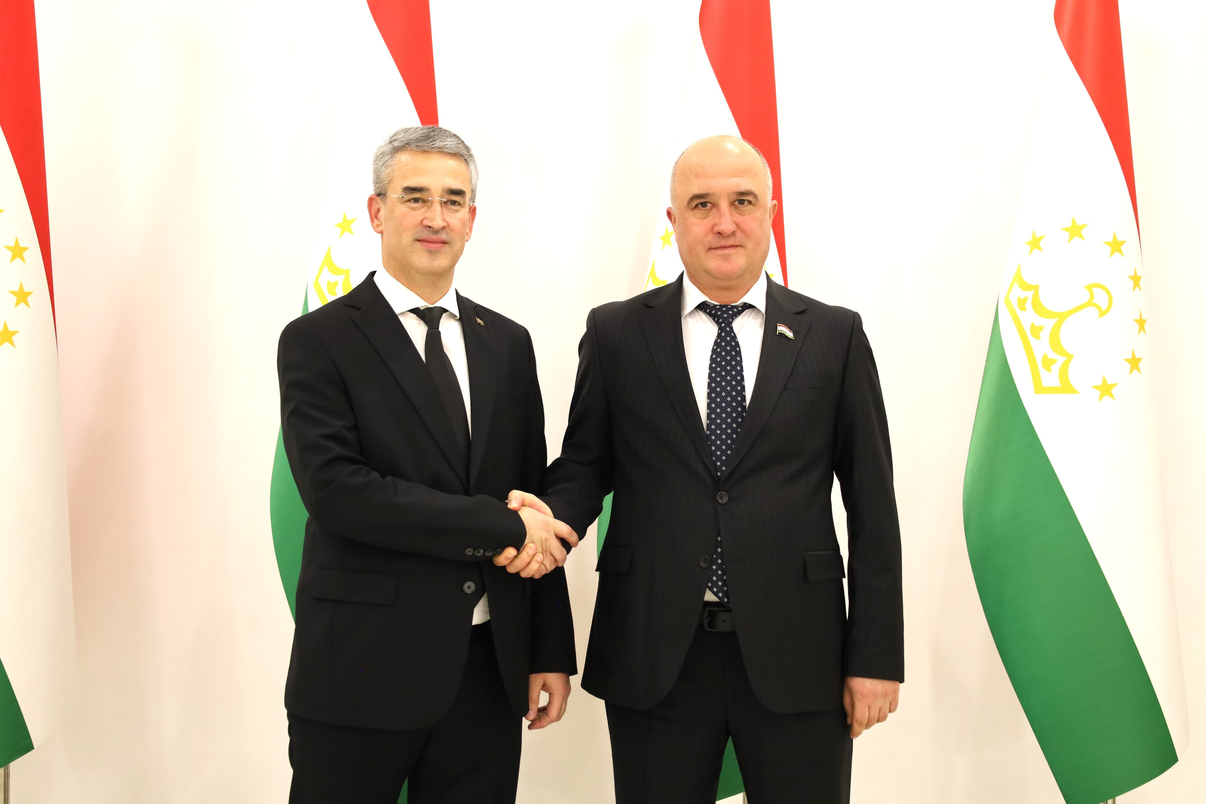 Chairman F. Idizoda Hosts Turkmenistan Ambassador Qochmurodov