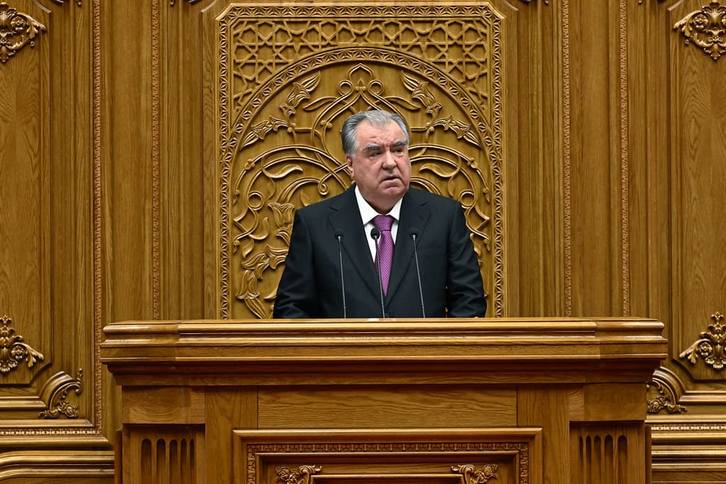Паём – сарнавишти роҳи дурахшон
