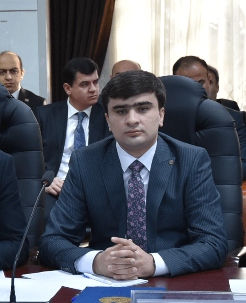 ОДОБИ ХИЗМАТЧИИ ДАВЛАТӢ ВА НАҚШИ ОН ДАР ИДОРАКУНИИ МУОСИР
