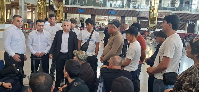 ПУРСИДЕД, ҶАВОБ МЕДИҲЕМ. ПЕШ АЗ САФАР БА ФЕДЕРАТСИЯИ РУСИЯ ШАҲРВАНДОНИ ТОҶИКИСТОН БОЯД ЧИРО ДОНАНД?