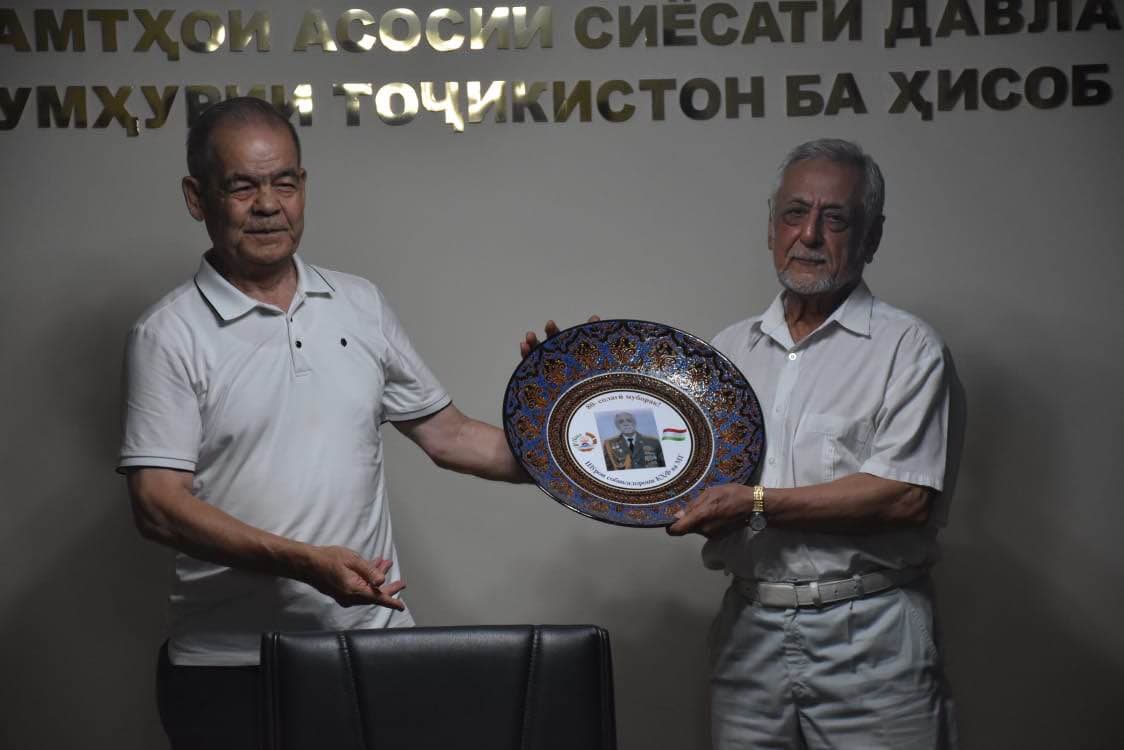 КҲФ: Қадрдонии собиқадорон