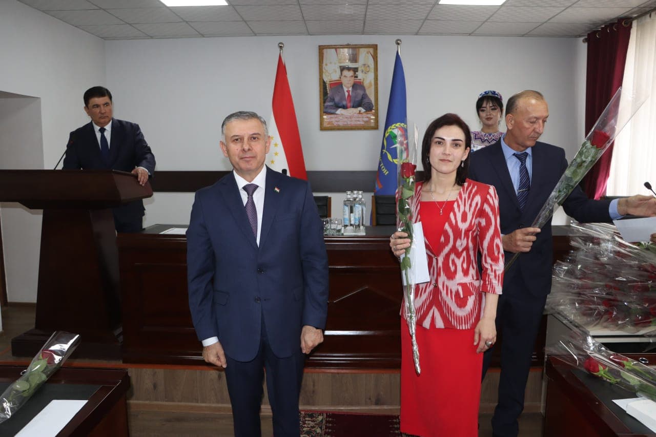 КҲФ: Таҷлили Рӯзи Модар дар Кумитаи ҳолатҳои фавқулодда ва мудофиаи гражданӣ