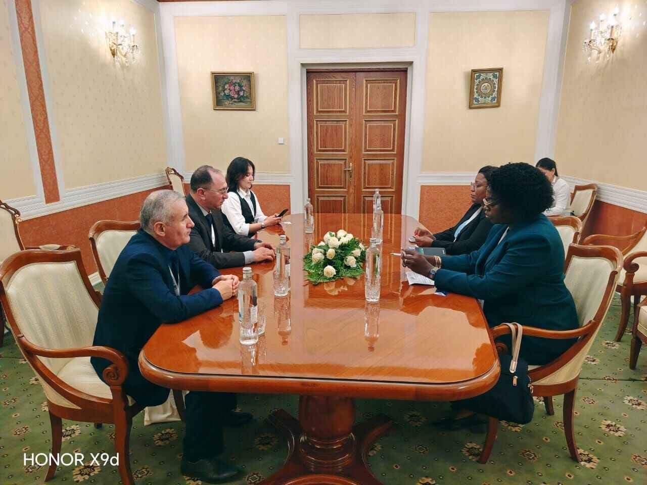Намояндагони КҲФ Тоҷикистон ва Ҷумҳурии Мозамбик: ҳамкорӣ дар самти паст кардани хавфи офатҳои табиӣ