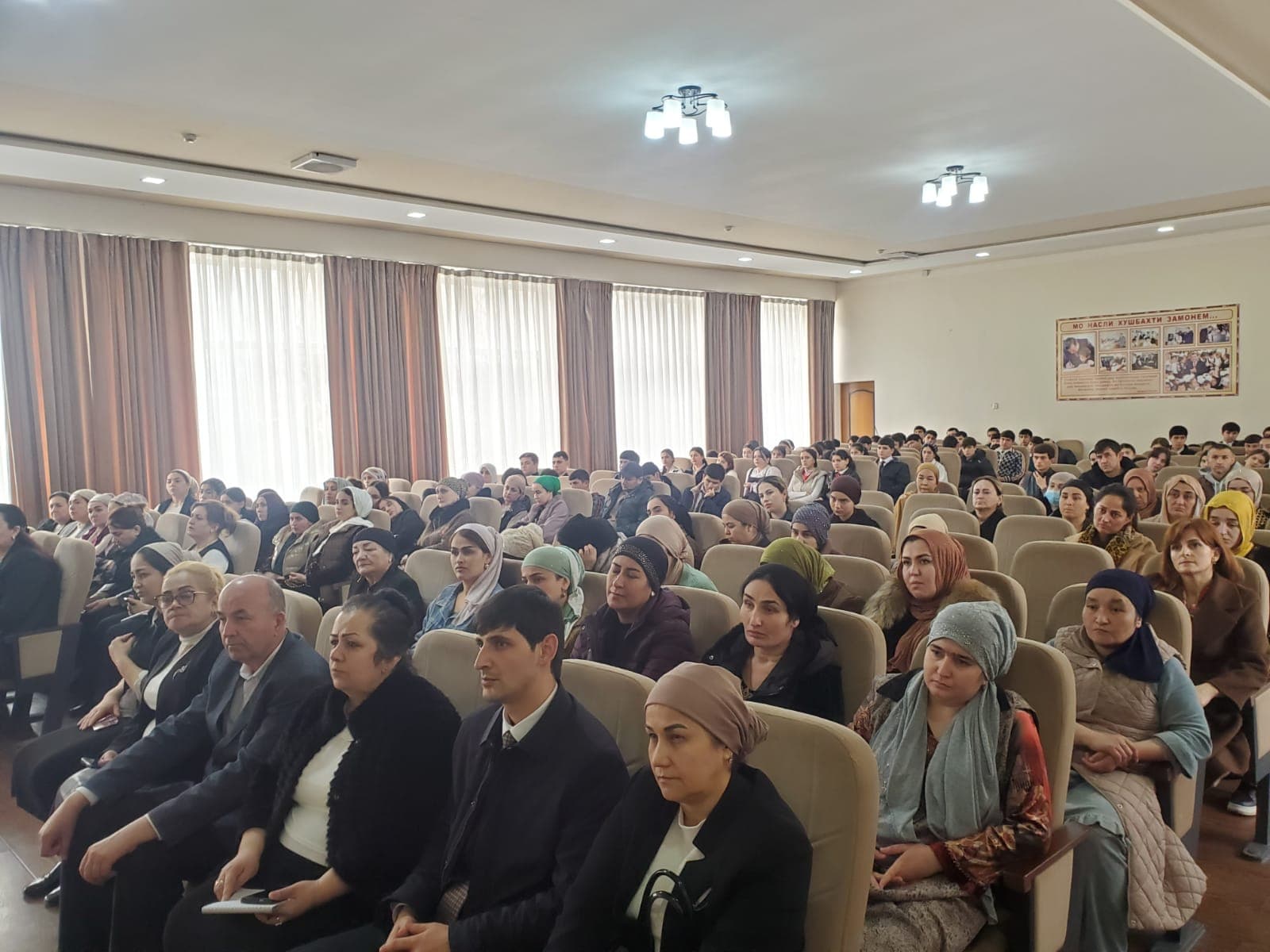Вохӯрии кормандони Агентӣ дар МТМУ №90