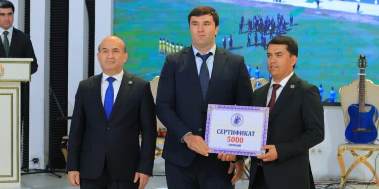 ПЕШВОИ МИЛЛАТ – ҲОМИИ ВАРЗИШ ВА ПУШТИБОНИ ҶАВОНОН