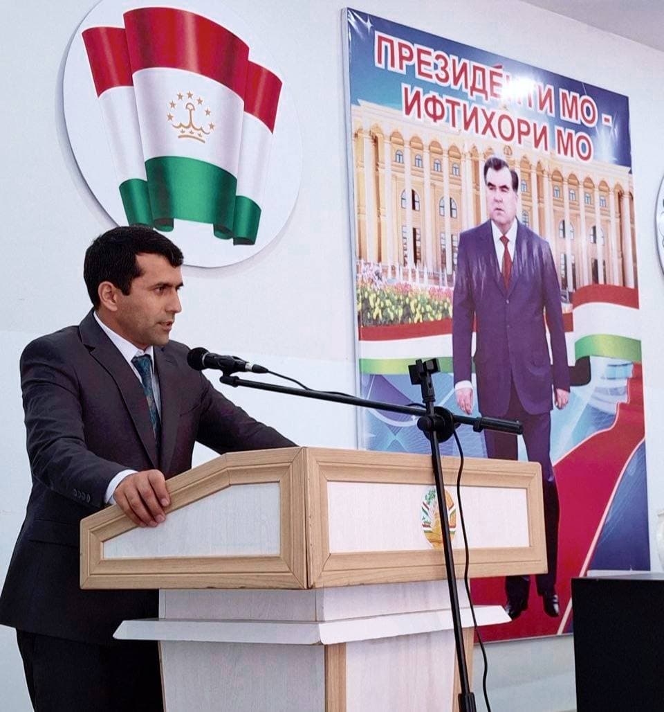 #ИСМОИЛИ_СОМОНӢ: ДАР ЛИТСЕЙИ №5 ШАҲРИ ДУШАНБЕ ҲАМОИШИ ҶАВОНОН ТАҲТИ УНВОНИ «ҶАВОНОН — ПАЙРАВОНИ ПЕШВОИ МИЛЛАТ» БАХШИДА БА МОҲВОРАИ ҶАВОНОН БАРГУЗОР ГАРДИД