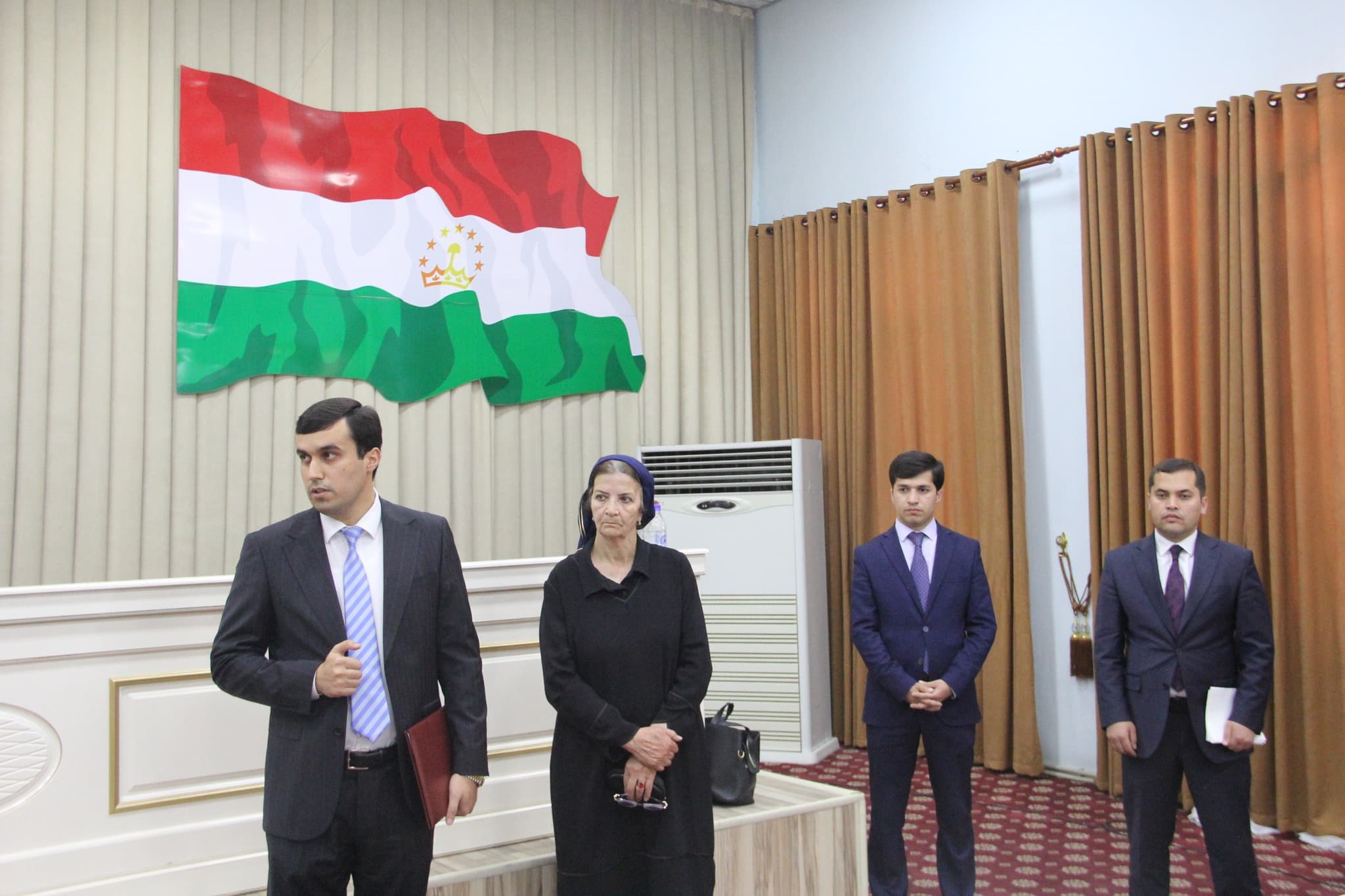 СУРАТГУЗОРИШ АЗ РАФТИ БАРГУЗОРИИ МАРҲИЛАИ АВВАЛИ ОЗМУН БАРОИ ИШҒОЛИ МАНСАБҲОИ ХОЛИИ МАЪМУРИИ ХИЗМАТИ ДАВЛАТӢ ДАР МАҚОМОТИ ИҶРОИЯИ ҲОКИМИЯТИ ДАВЛАТИИ НОҲИЯИ ИСМОИЛИ СОМОНИИ ШАҲРИ ДУШАНБЕ