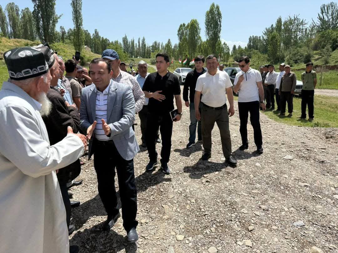 Церемония открытия нового моста в селе Гулистон