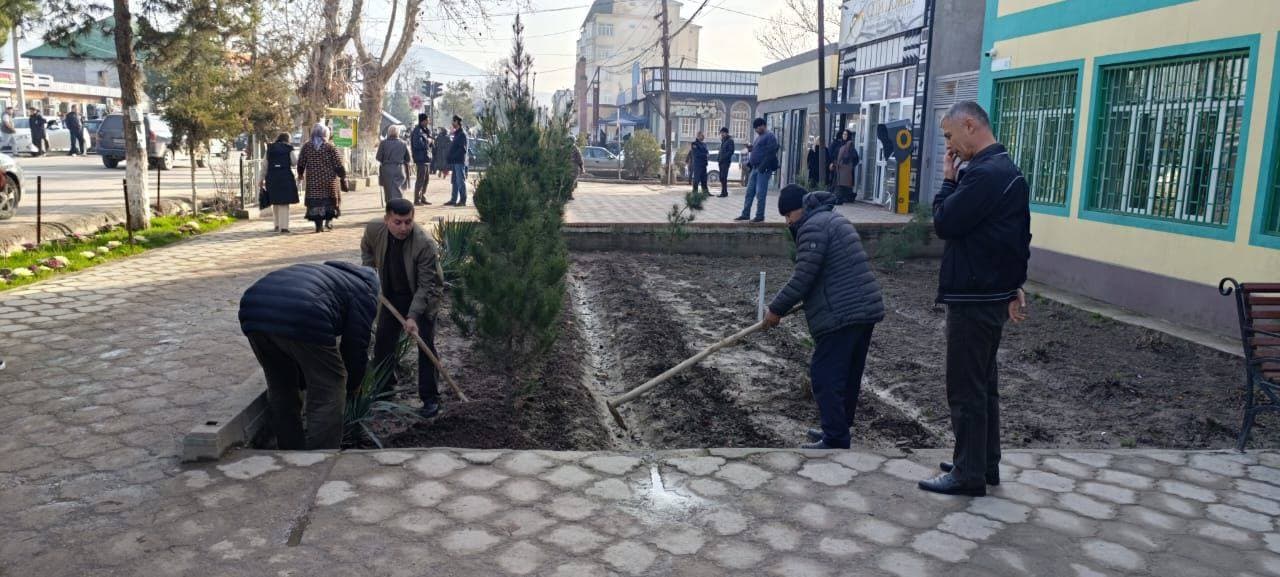 АБДУРАҲМОНИ ҶОМӢ: 300 РӮЗИ БУНЁДКОРӢ ВА МАСЪУЛИЯТ