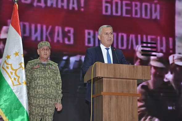 АБДУРАҲМОНИ ҶОМӢ: 37-СОЛАГИИ РӮЗИ ҶАНГОВАРОНИ БАШАРДӮСТ ҶАШН ГИРИФТА ШУД