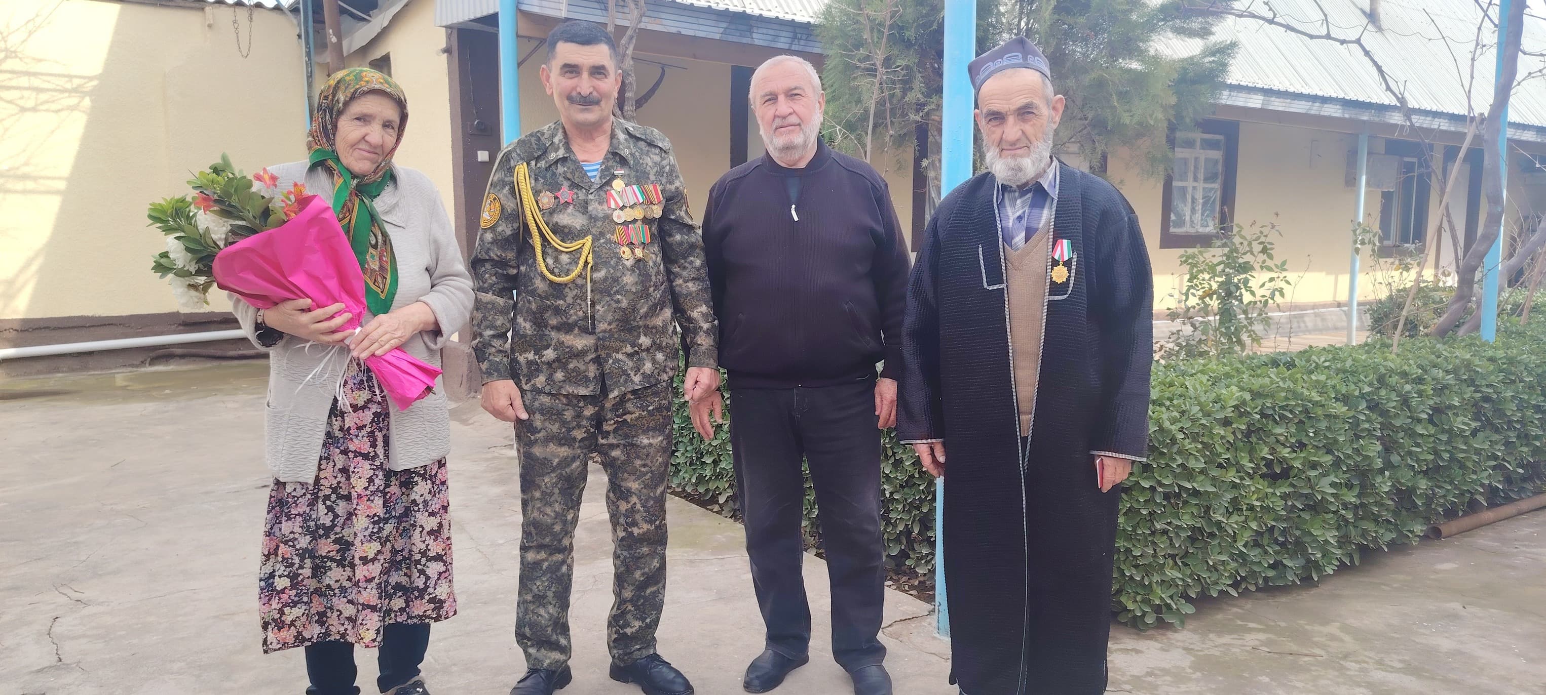 ҚАДРШИНОСИИ  СОБИҚАДОРИ  ҲИФЗИ  ҲУҚУҚ  БО  МЕДАЛИ  «БАРОИ  ҶАСОРАТ  ВА  МАРДОНАГӢ»
