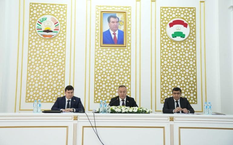 Участие Президента Академии МИТ в итоговом заседании по результатам социально-экономического развития города Пенджикент в 2025 году и задачах на 2026 год