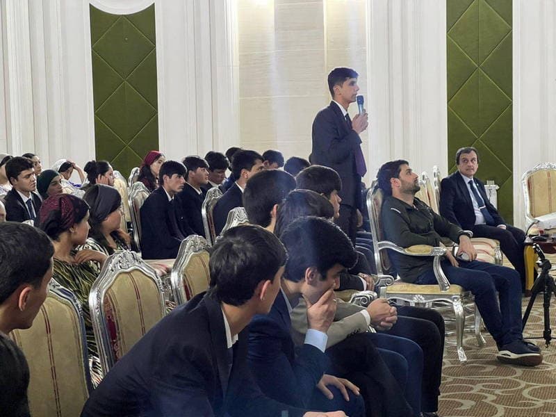 Маҳфили “Тоҷикшиносӣ”- “Сарнавишти тоҷикон дар асари “Ҷомеъ-ут-таворих”-и Рашидуддини Фазлуллоҳ”