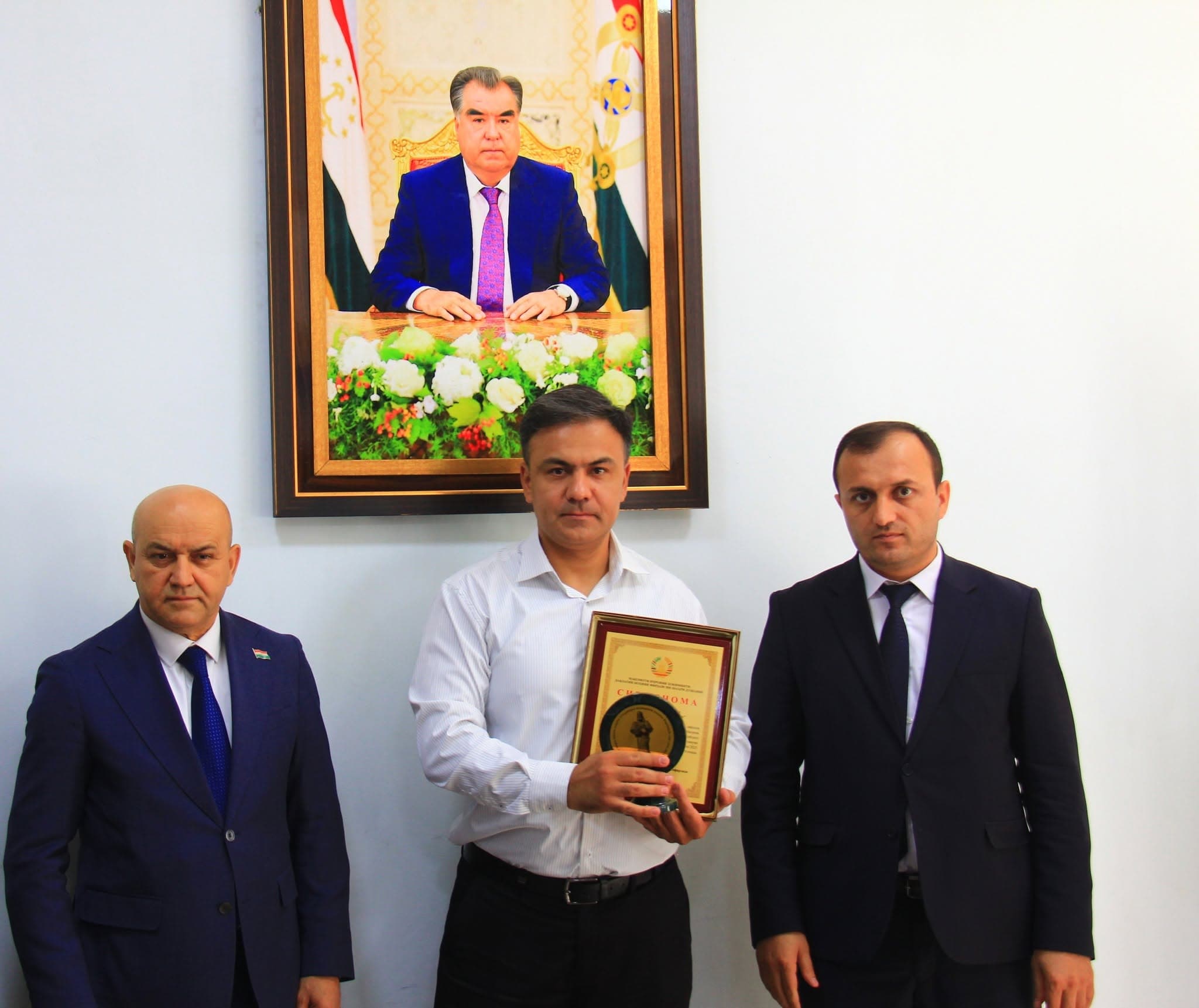 Маросими ҷоизасупорӣ ба соҳибкори беҳтарини ноҳияи Фирдавсӣ