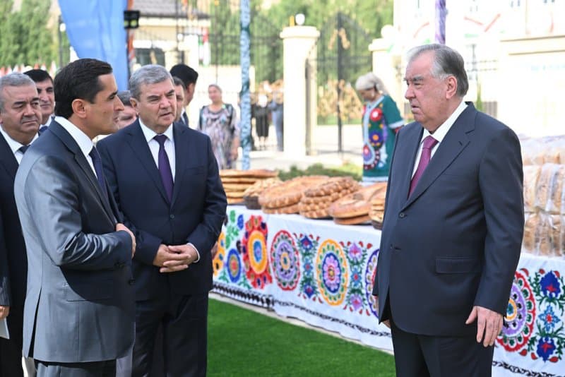 President of the Republic of Tajikistan Emomali Rahmon Visited an Exhibition of Agricultural Products, Traditional Crafts, and National Dishes in Fayzabad District