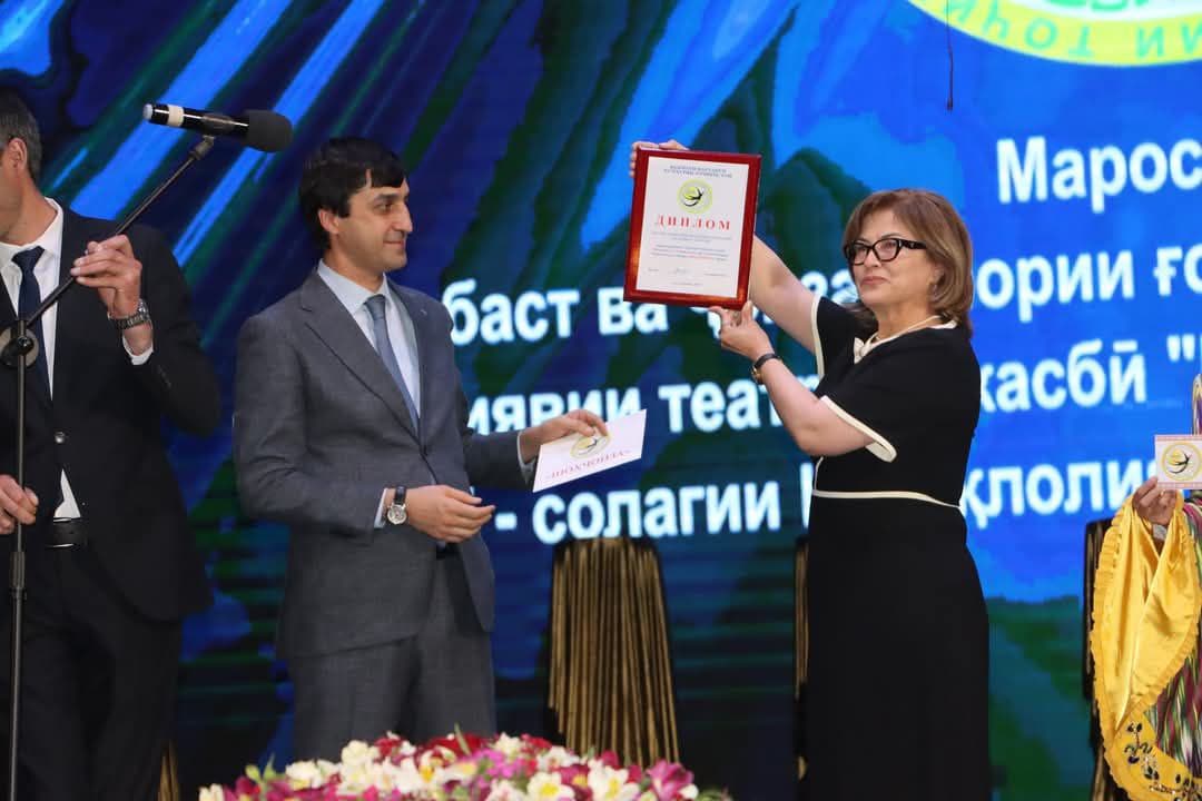 Шоҳҷоизаи  Фестивал – озмуни ҷумҳуриявии  театрҳои касбӣ «Парасту - 2025»