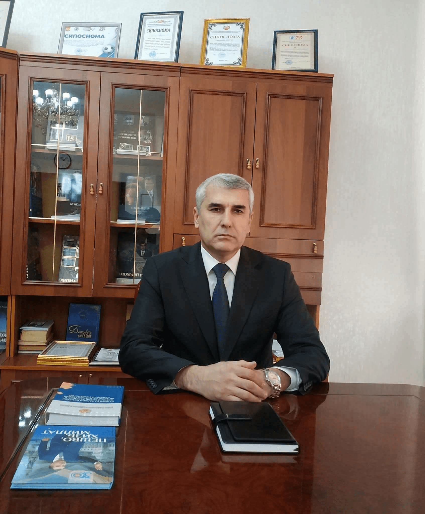 РИСОЛАТИ ОМӮЗГОР ДАР ТАШАККУЛИ НАСЛИ ДОНИШМАНД ВА СОЗАНДА