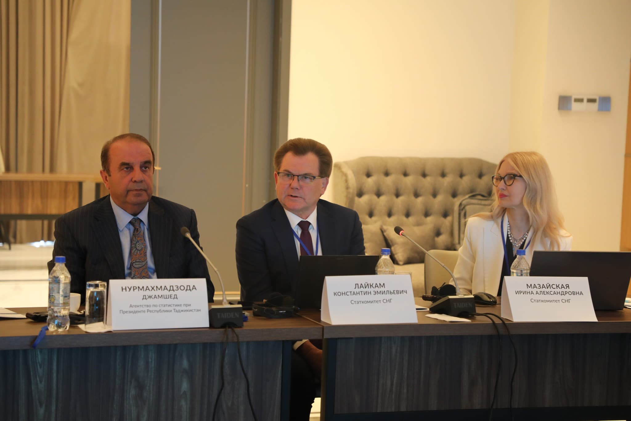MEETING OF EXPERTS FROM NATIONAL STATISTICAL OFFICES OF CIS MEMBER STATES ON IMPROVING INFORMATION SUPPORT FOR NATIONAL REGIONAL STATISTICS SERVICES