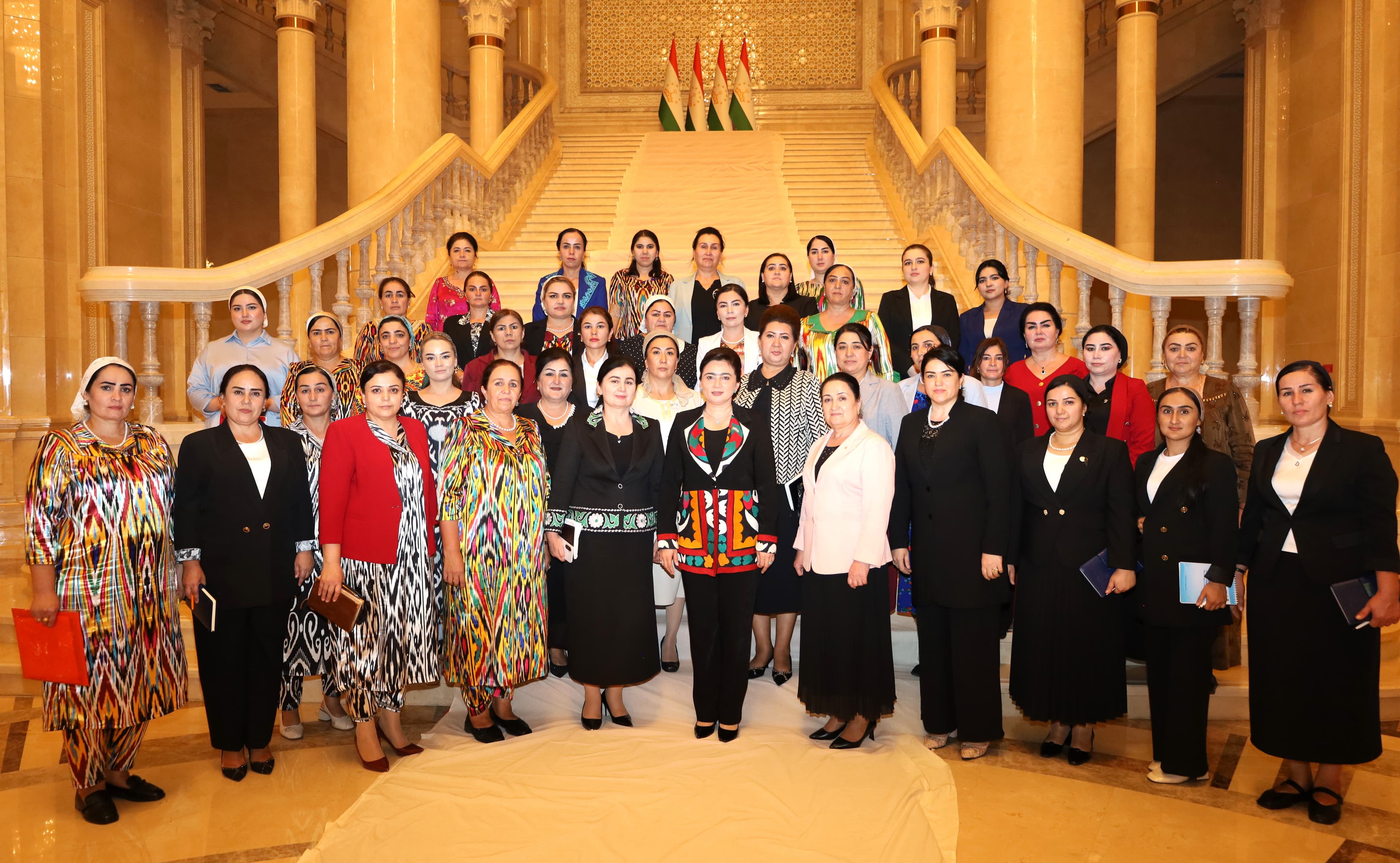 Women’s Visit to the Parliament Building