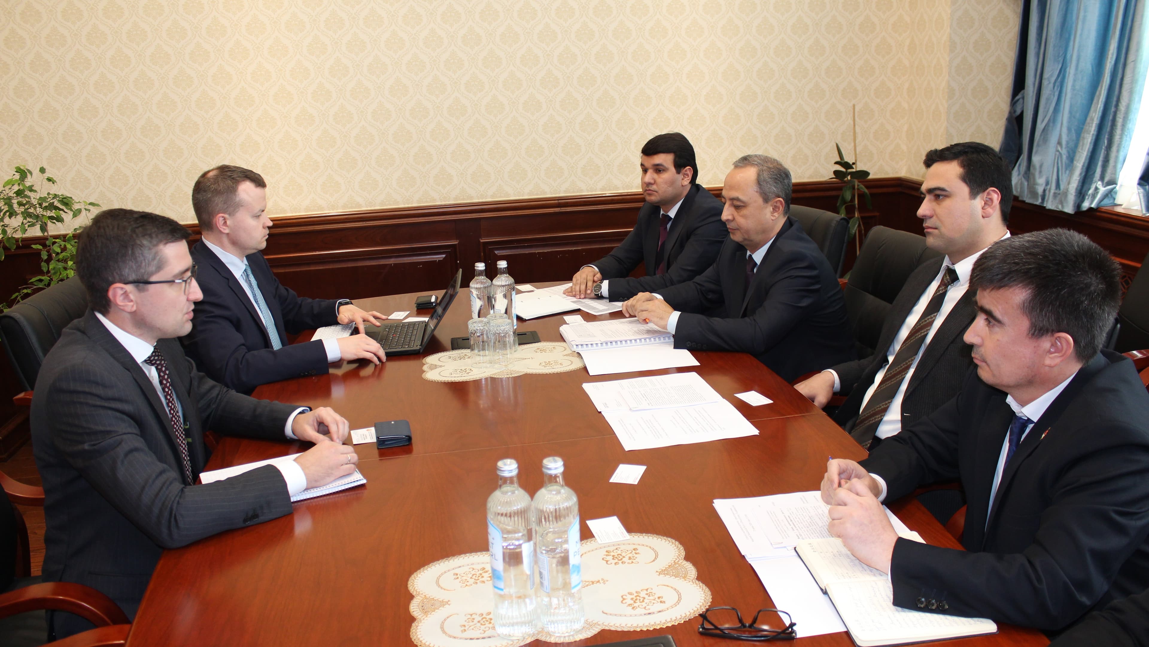 Meeting of the Deputy Minister of Economic Development and Trade of the Republic of Tajikistan with the Mission of Analysts from Standard & Poor’s International Rating Agency