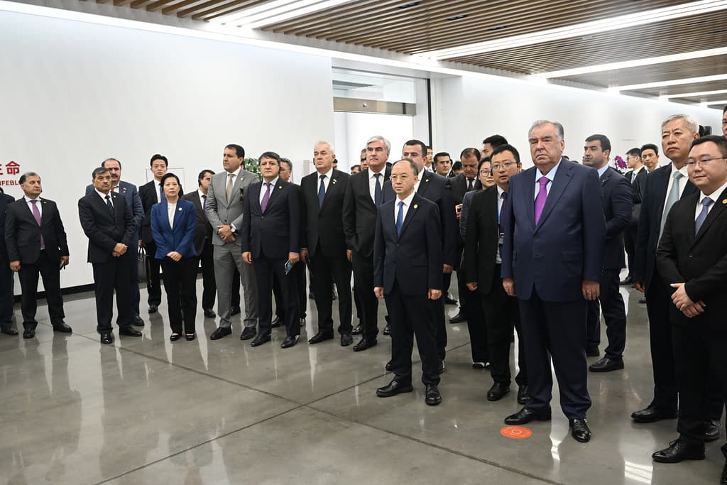State visit to the People's Republic of China continues in Chongqing