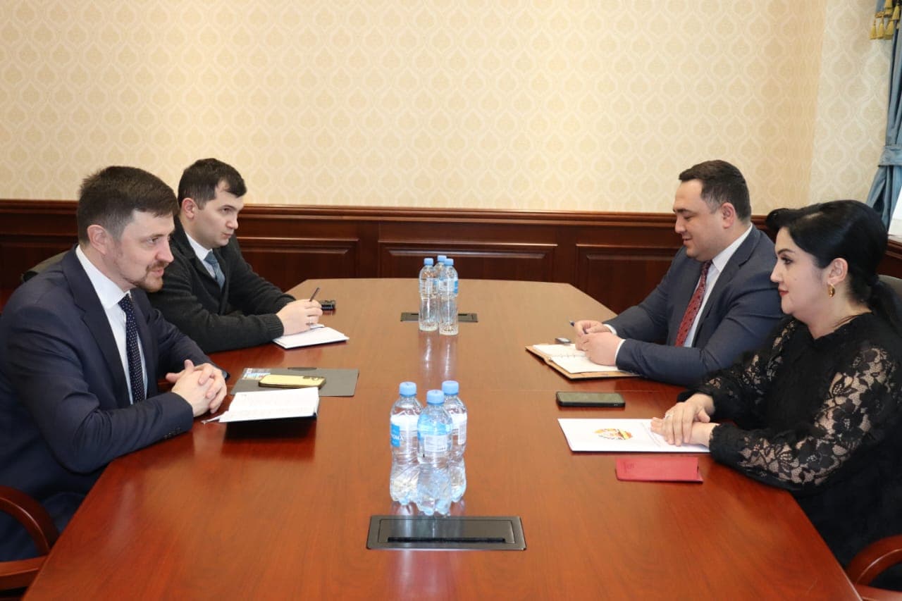 Meeting between the Deputy Minister of Economic Development and Trade and the Head of the Rossotrudnichestvo Representative Office in the Republic of Tajikistan