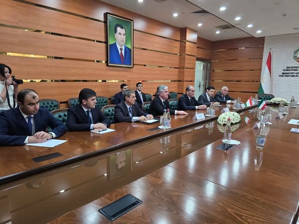 Церемония подписания кредитного соглашения между Республикой Таджикистан и Кувейтским Фондом развития арабской экономики