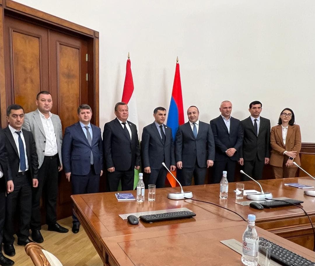 с 15 по 16 июля 2024 года в рамках Финансового соглашения между Республикой Таджикистан и Европейским союзом по техническому образованию и подготовке, а также программы поддержки бюджета сферы занятости провели ряд встреч с государственными структурами Республики Армения