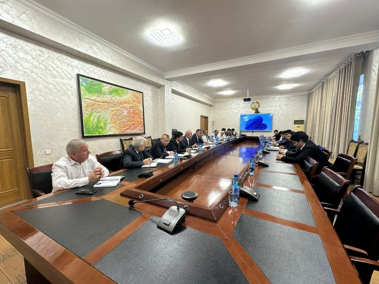 Состоялась рабочая встреча по вопросам развития электронного правительства и интеграции государственных систем