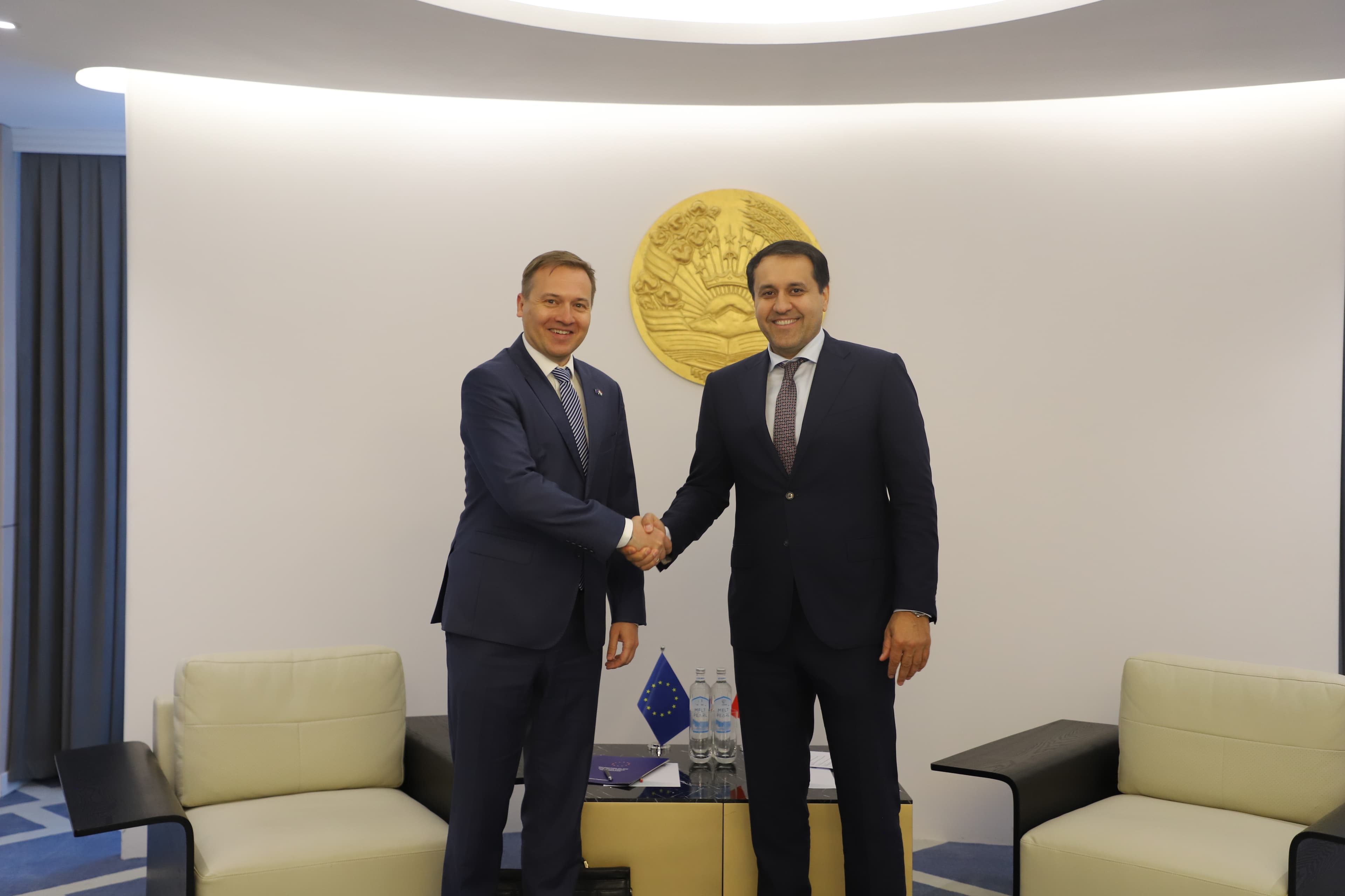 Meeting of the Director of the Agency of Innovation and Digital Technologies with the European Union Ambassador to Tajikistan