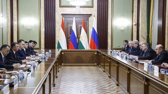 МАСОИЛИ МУҲИМИ ҲАМКОРИҲОИ ТОҶИКИСТОНУ РОССИЯ ДАР ВОХӮРИИ САРВАЗИРОН БАРРАСӢ ШУД