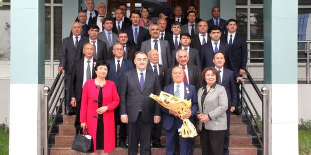 МАҲФИЛИ “НУРОФАРОН” : БАРДОШТ АЗ ЗИНДАГИНОМАИ ИБРАТБАХШИ БАҲРОМ СИРОҶЕВ