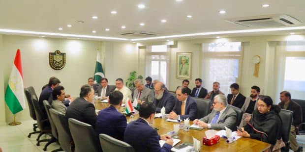 MEETING WITH JAM KAMALHAN, FEDERAL MINISTER OF COMMERCE OF PAKISTAN