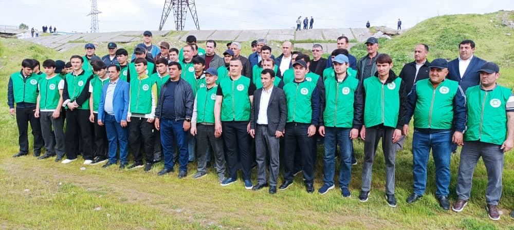 Экологическая акция «Чистый берег» прошла на берегу реки Кофарнихон