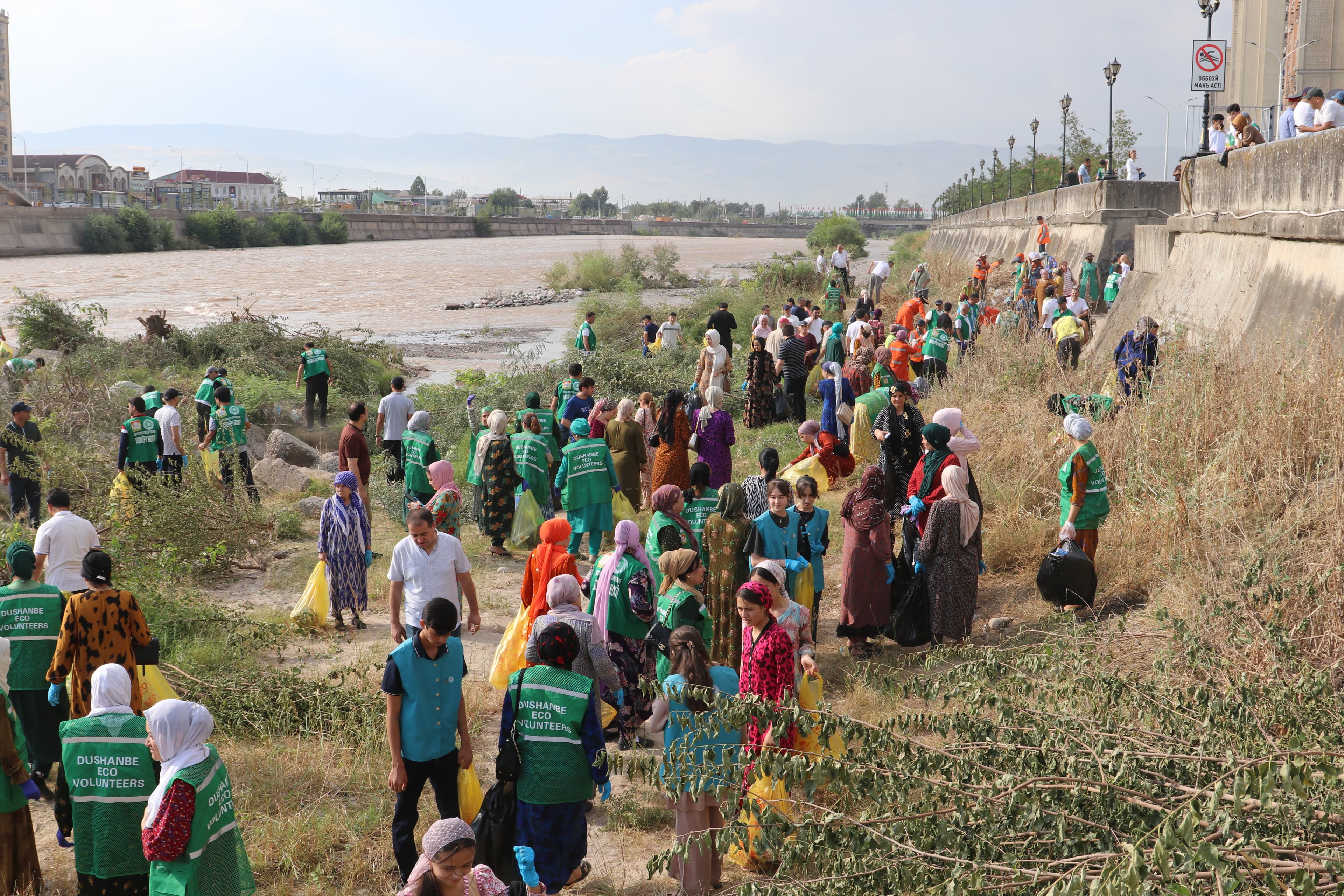 Conducting an environmental coastal cleanup campaign under the slogan “My city - my home” in Dushanbe